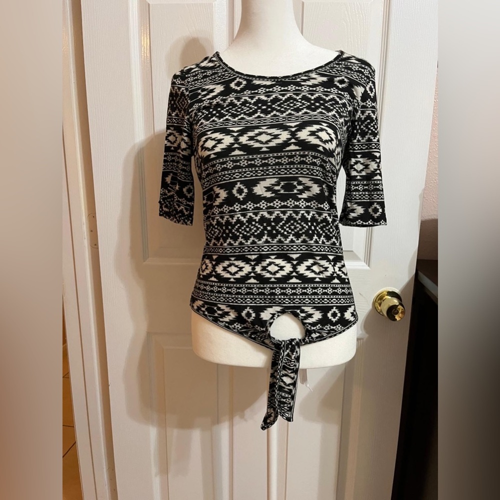 Simple basic black and white blouse for women
